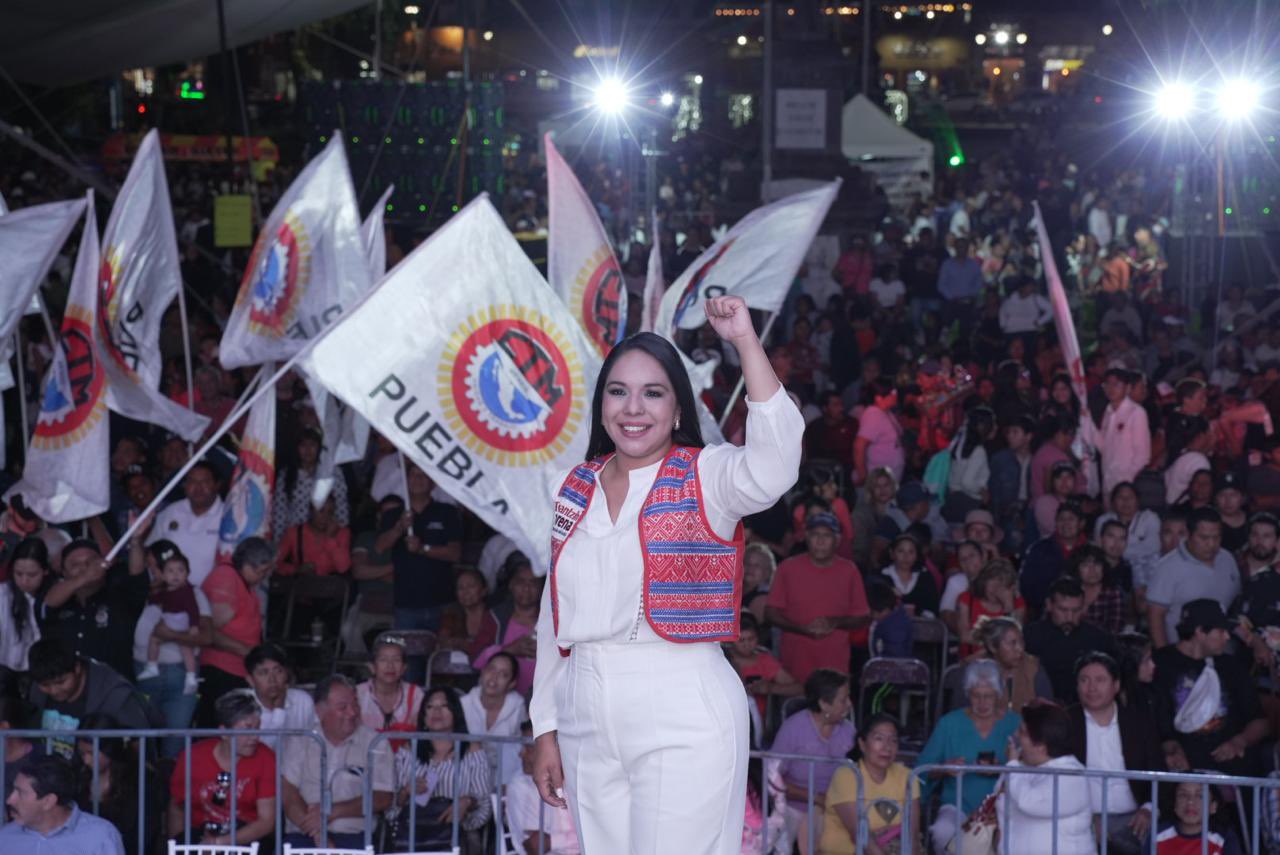 Encabeza Tonantzin Fernández fiesta por la democracia en San Pedro Cholula