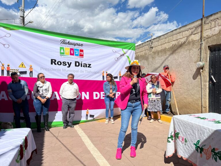 Seguimos mejorando la imagen urbana de Santa Rita Tlahuapan: Rosi Díaz