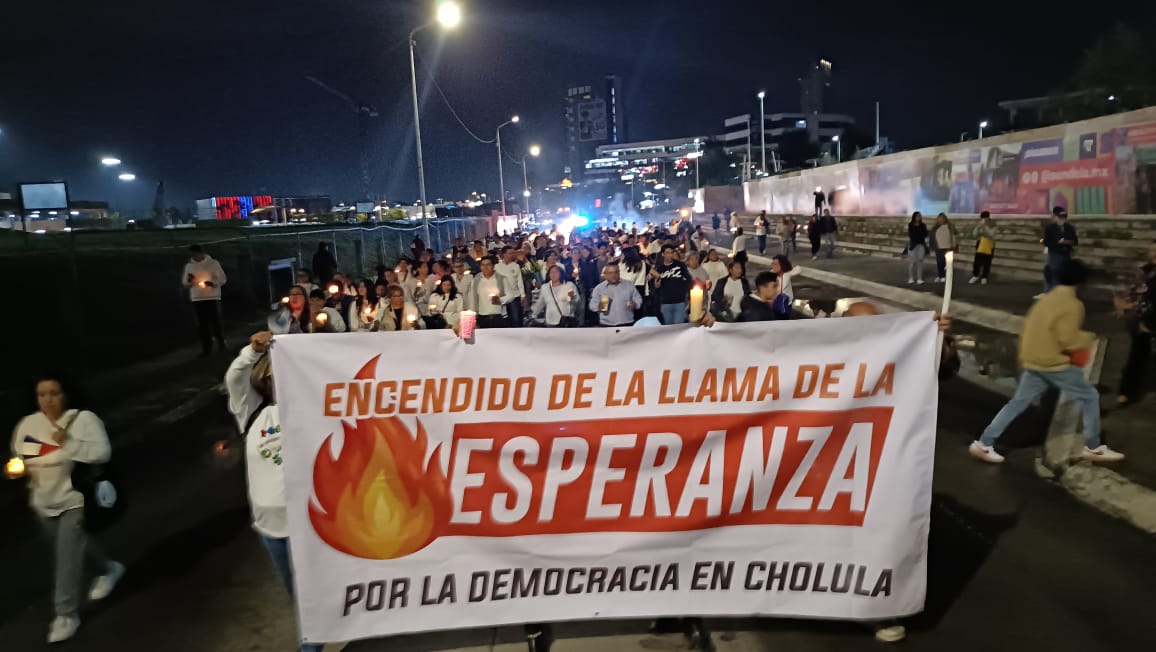 Simpatizantes de Roxana Luna realizaron con éxito la «Llama de la Esperanza»