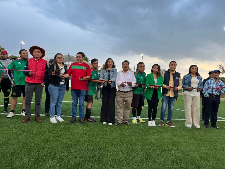 Inaugura Rosi Díaz y Nestlé Cancha de Fútbol y Espacios Recreativos en Cuapantitla