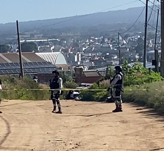 El cuerpo de un hombre con heridas, al parecer de bala, fue encontrado en San José Los Cerritos, en la zona limítrofe de Puebla y Tlaxcala.