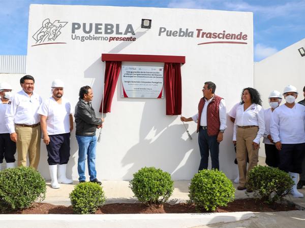 Por 42.4 mdp, Sergio Salomón inaugura rastro municipal en Chalchicomula de Sesma