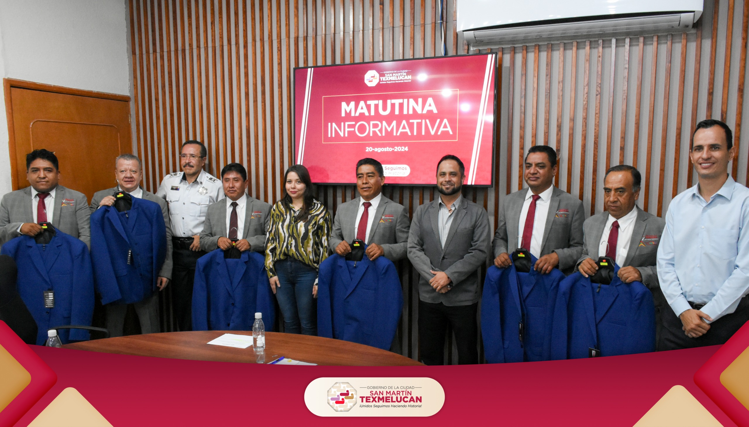 Norma Layón entrega 30 uniformes a la banda sinfónica municipal