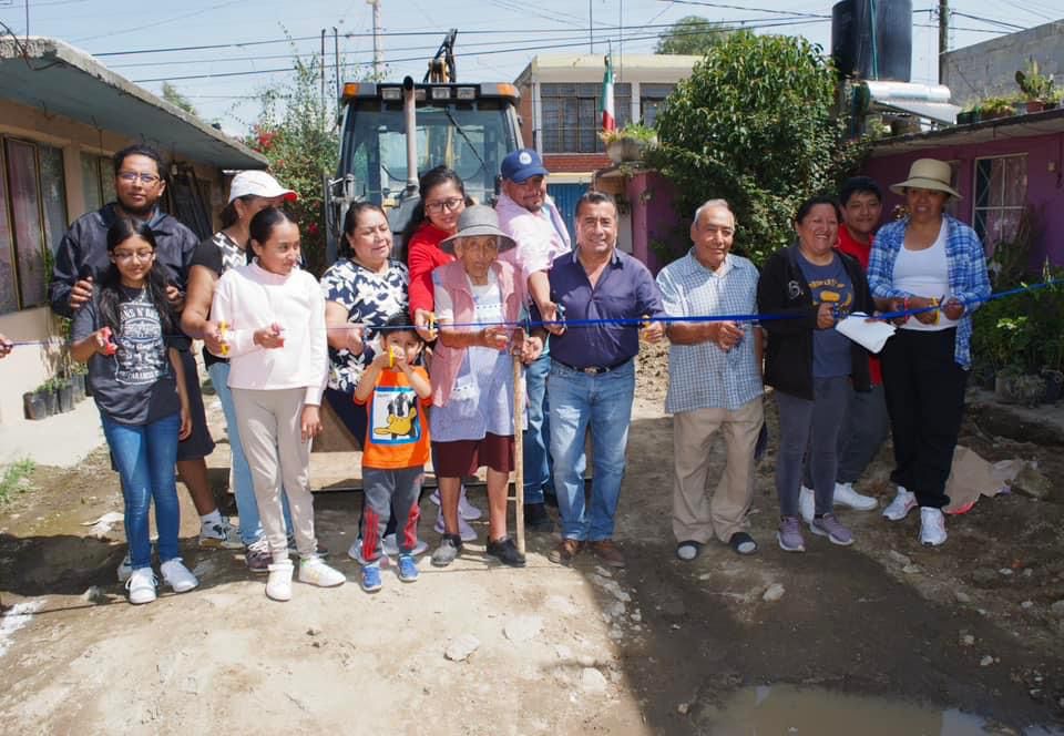 El Presidente Municipal Óscar Anguiano Martínez Inicia Obras de Pavimentación en la Privada Vicente Guerrero