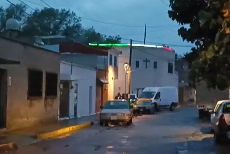 En presunta riña asesinan a un hombre en Xonaca.