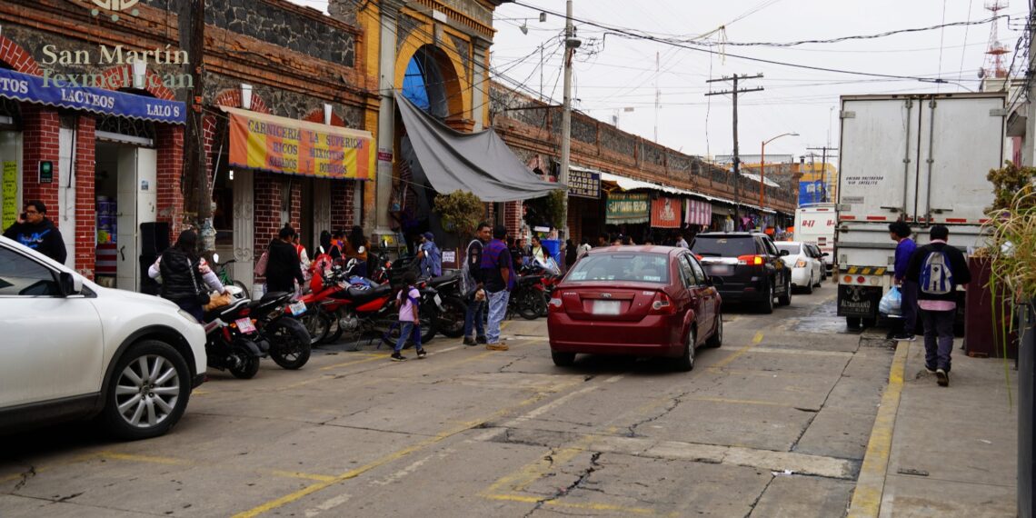 Se liberan calles colindantes al Mercado Domingo Arenas