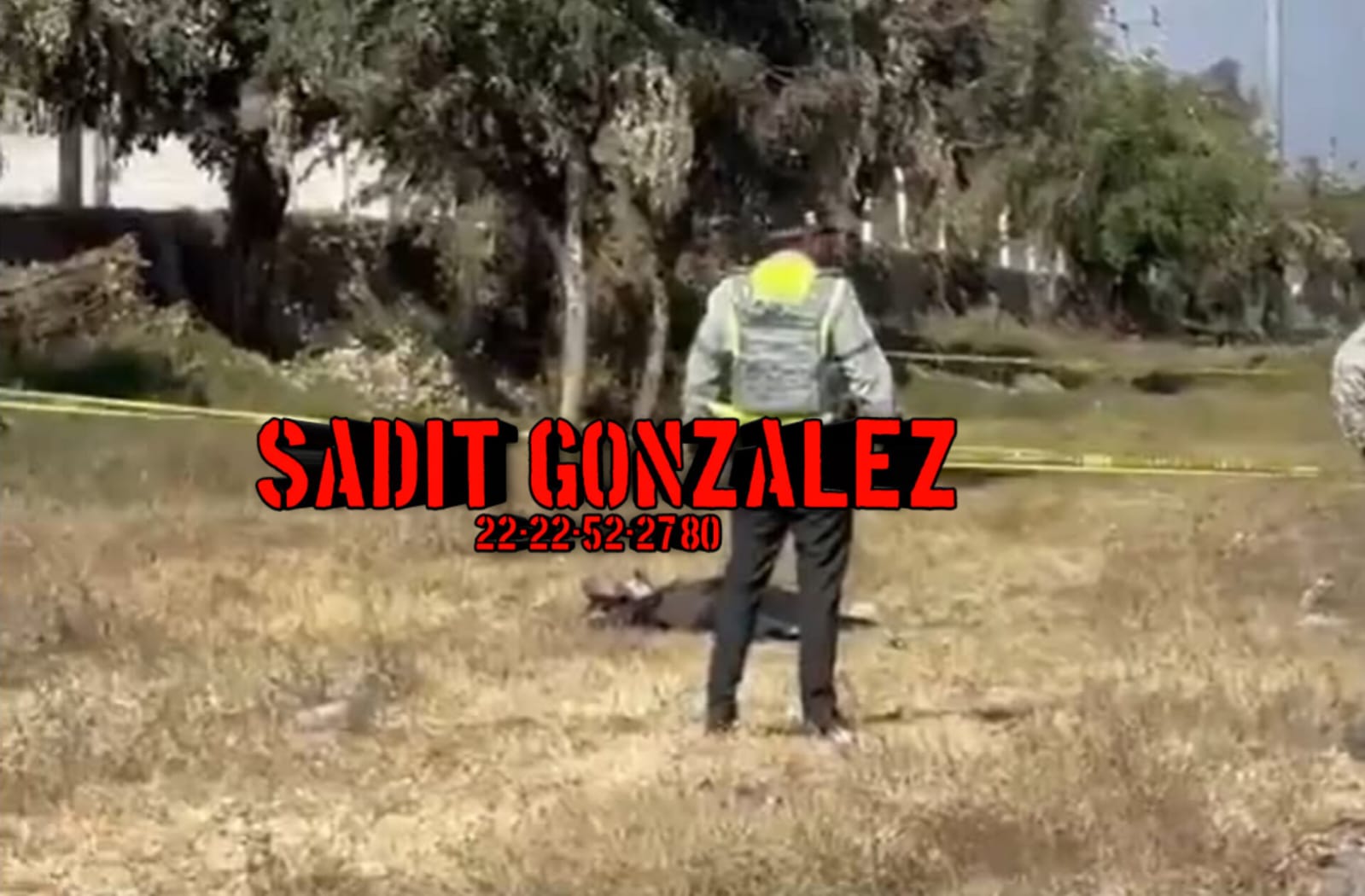 Hallaron cadáver de un hombre al un costado de la autopista México-Puebla.