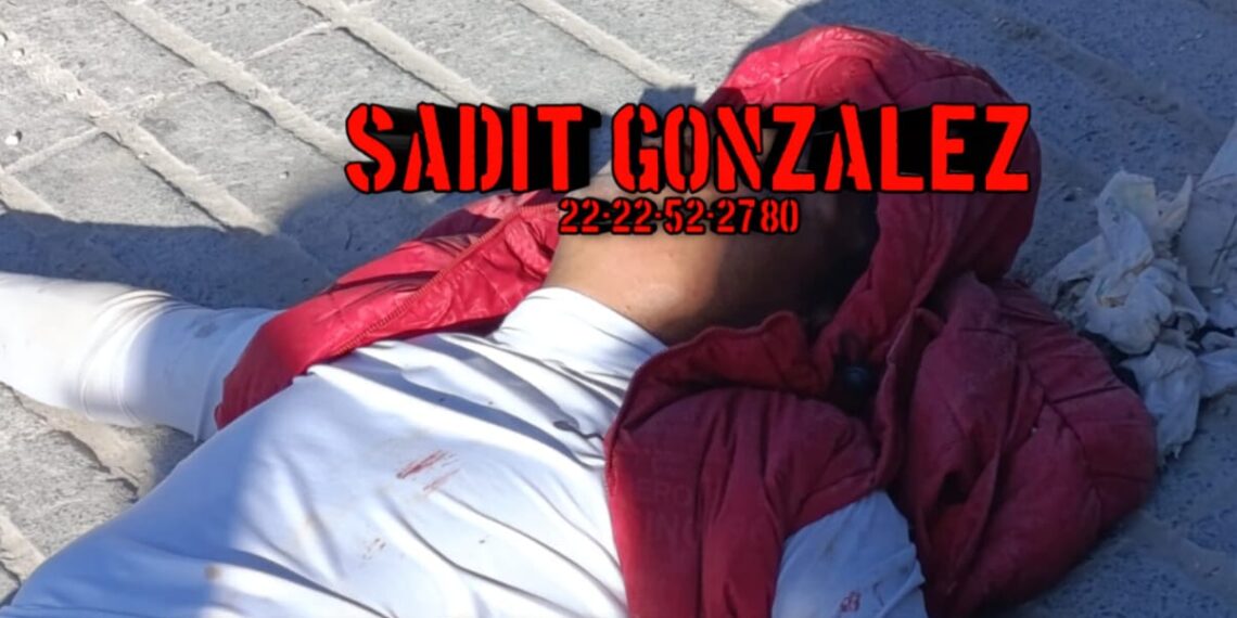 Detienen y golpean a presunto ladrón de motocicletas en Tecamachalco