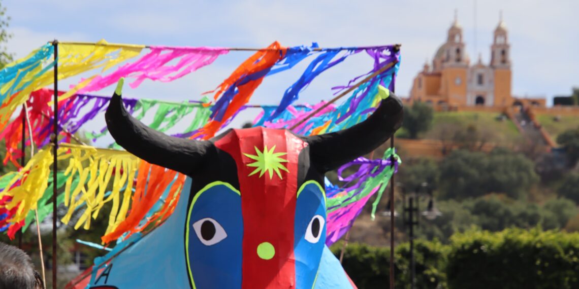 Desfile de Toros Monumentales: Una Fiesta de Tradición en San Pedro Cholula