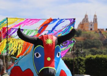 Desfile de Toros Monumentales: Una Fiesta de Tradición en San Pedro Cholula