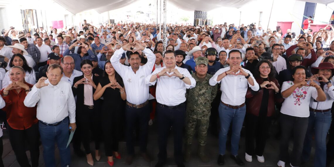 “El dinero del pueblo es sagrado; en Puebla se acabaron los moches»: Alejandro Armenta