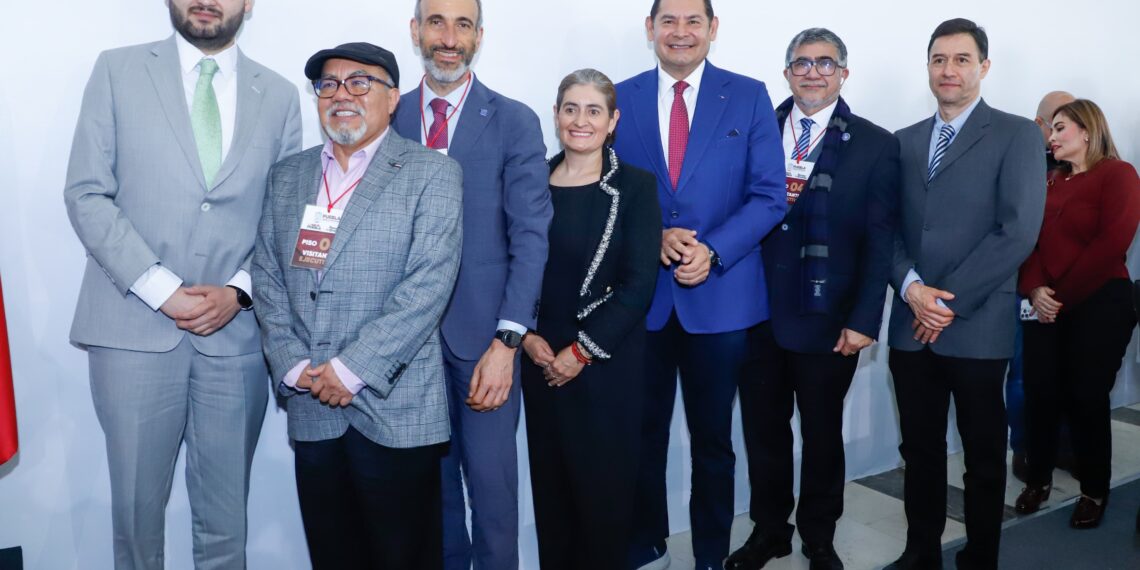 Puebla se convertirá en el principal proveedor de tecnología y capital humano: Armenta