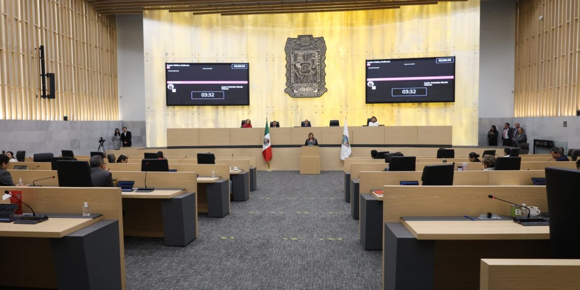 Recibe Congreso iniciativa para implementar licencia con goce de sueldo por fallecimiento de un familiar