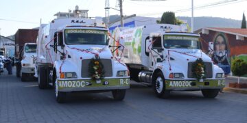 Renueva Severiano de la Rosa Flotilla de Camiones Recolectores de Basura en Amozoc.