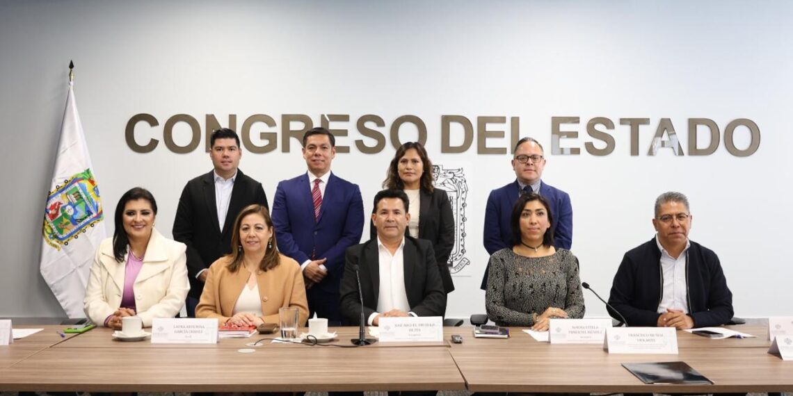 Presentan Informe Anual de Unidad Técnica de la Comisión de Control, Vigilancia y Evaluación de la ASE