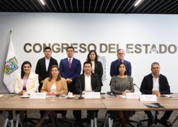 Presentan Informe Anual de Unidad Técnica de la Comisión de Control, Vigilancia y Evaluación de la ASE