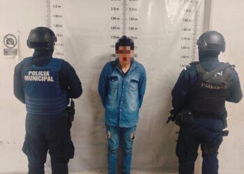 Policía Municipal de Cuautlancingo detiene a un hombre por actitud agresiva y detentación de vehículo robado
