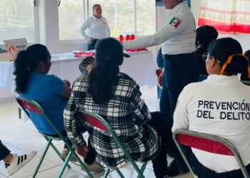 Ocoyucan promueve la prevención del delito con módulos informativos en la Colonia Miguel Cruz