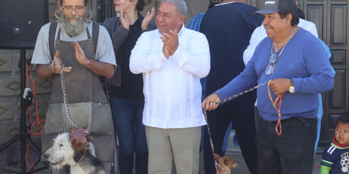 Realiza Severiano de la Rosa acciones en beneficio de los seres sintientes en Amozoc.