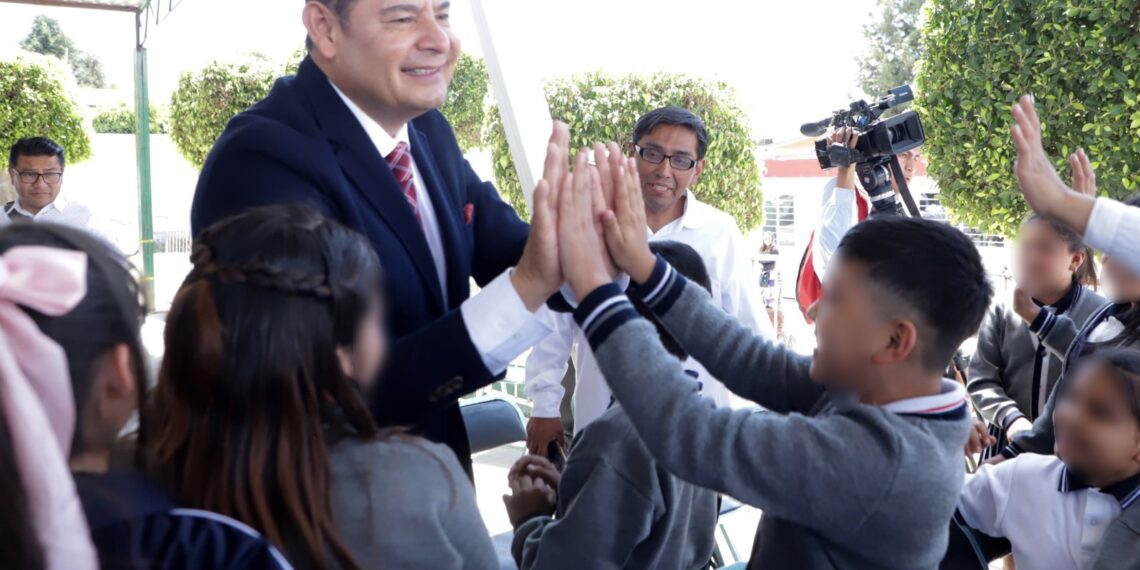 Por su potencial educativo, Puebla es parte de la transformación tecnológica del país