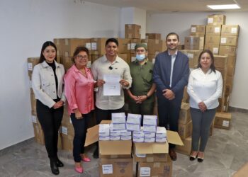 Omar Muñoz y Tere Alfaro refuerzan los servicios de salud del SMDIF