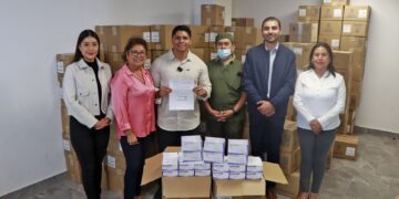 Omar Muñoz y Tere Alfaro refuerzan los servicios de salud del SMDIF