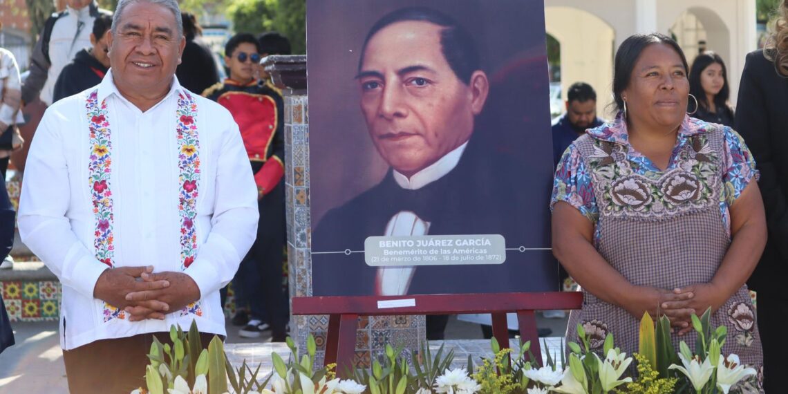 Conmemora gobierno de Amozoc Natalicio de Benito Juárez.