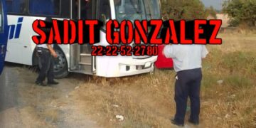 2 lesionados deja aparatoso accidente en San Agustin Tlaxco.