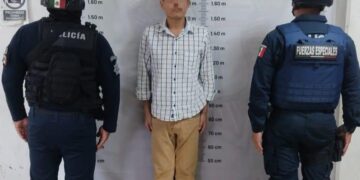 Elementos de la SSC y protección civil aseguran a persona por detentación de vehículo robado