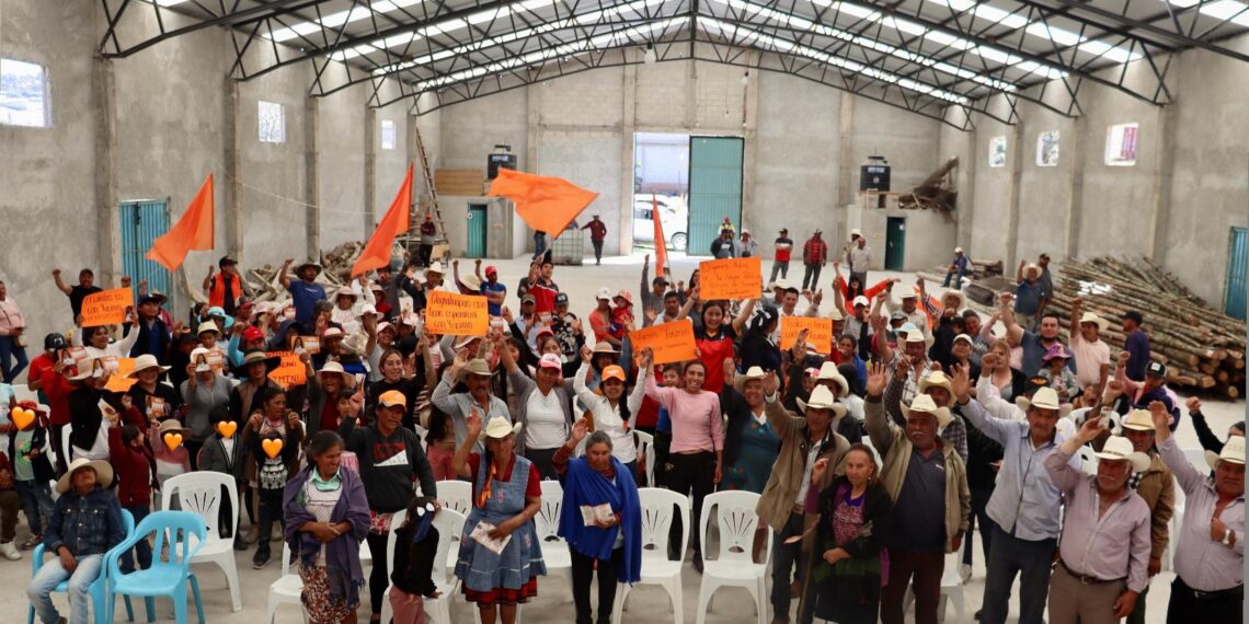 A este movimiento de ciudadanos libres, hombres y mujeres que dicen adios a los políticos de siempre. Ya nadie lo detiene