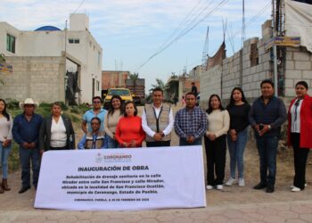 Inaugura Armando Aguirre pavimentación en Ocotlán