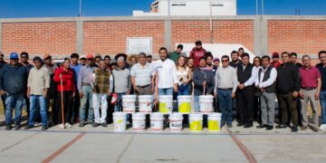 “Coloreando la educación”, un esfuerzo de Roberto Solís para transformar las escuelas de huejotzingo