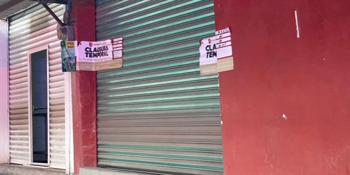 Clausuran Bares Cerca de la UTH en Operativo de Protección Civil