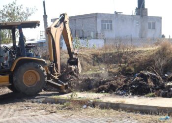Servicios Públicos atiende solicitud de vecinos de la Calle Barranquilla de Ocoyucan