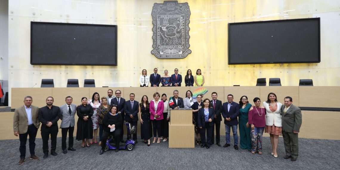 Recibe Congreso iniciativa para mejorar aplicación de la Ley Orgánica Municipal