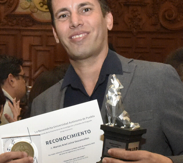 Marcos Ariel Leiva Vasconcellos, ganador del Premio a Mejor Tesis de Posgrado 2024 por su investigación en robótica emocional