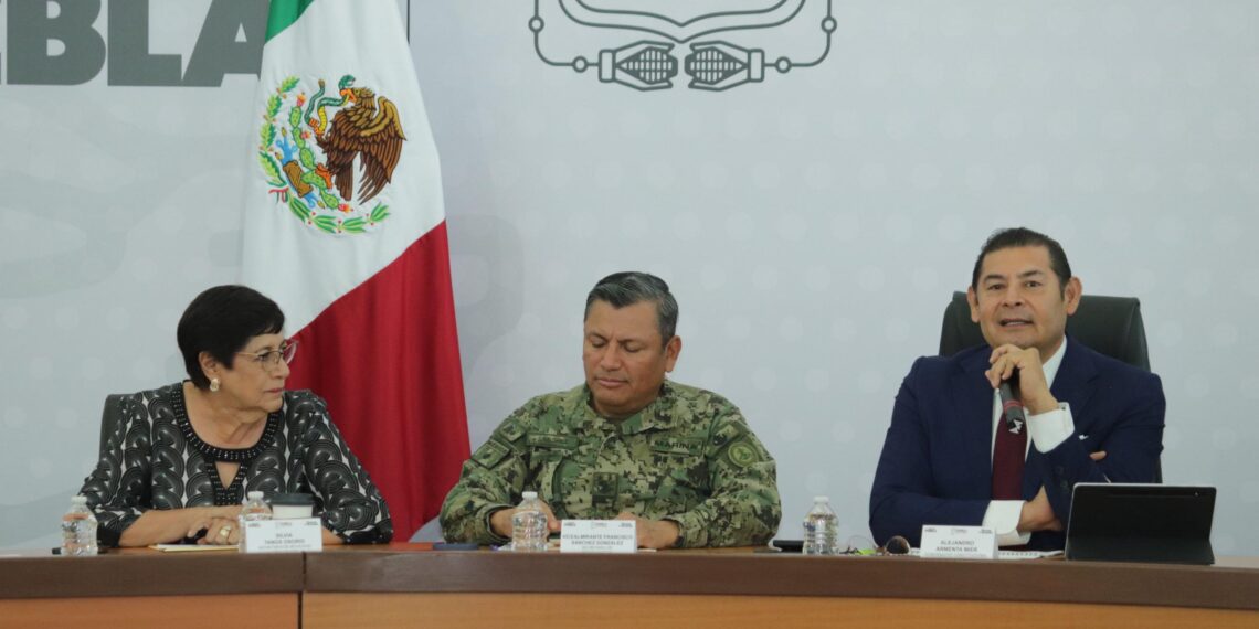 SMT atiende a concesionarios, no a organizaciones o a grupos de presión: Armenta