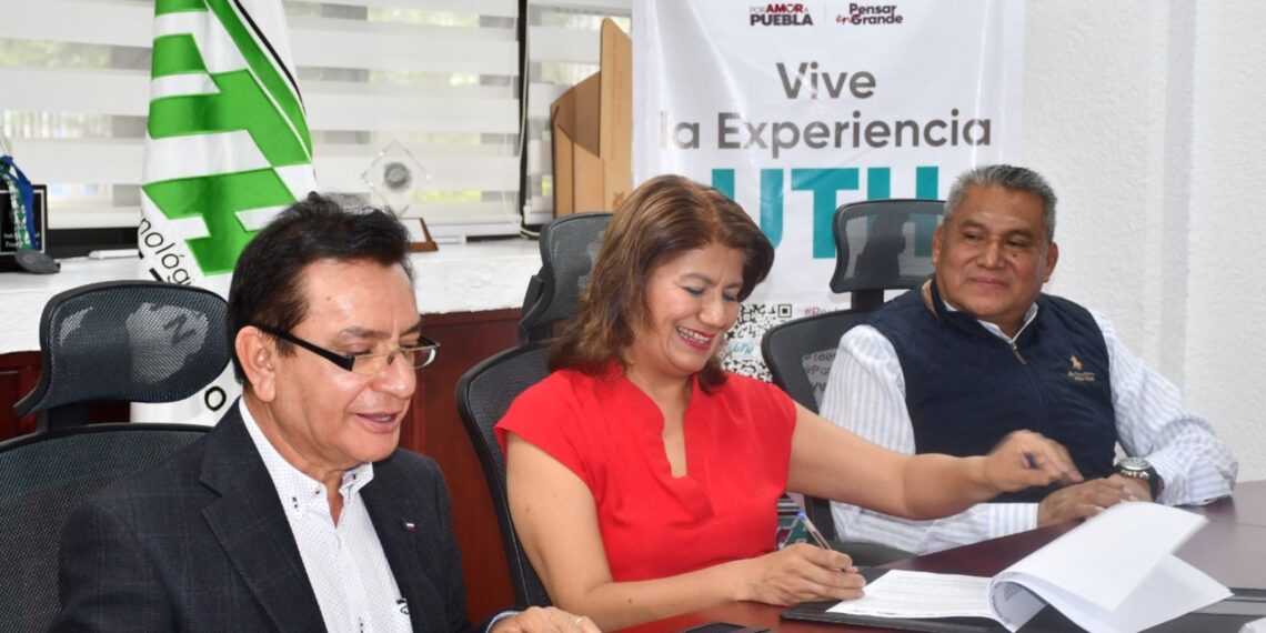Firma de convenio UTH-Conalep para colaboración estudiantil