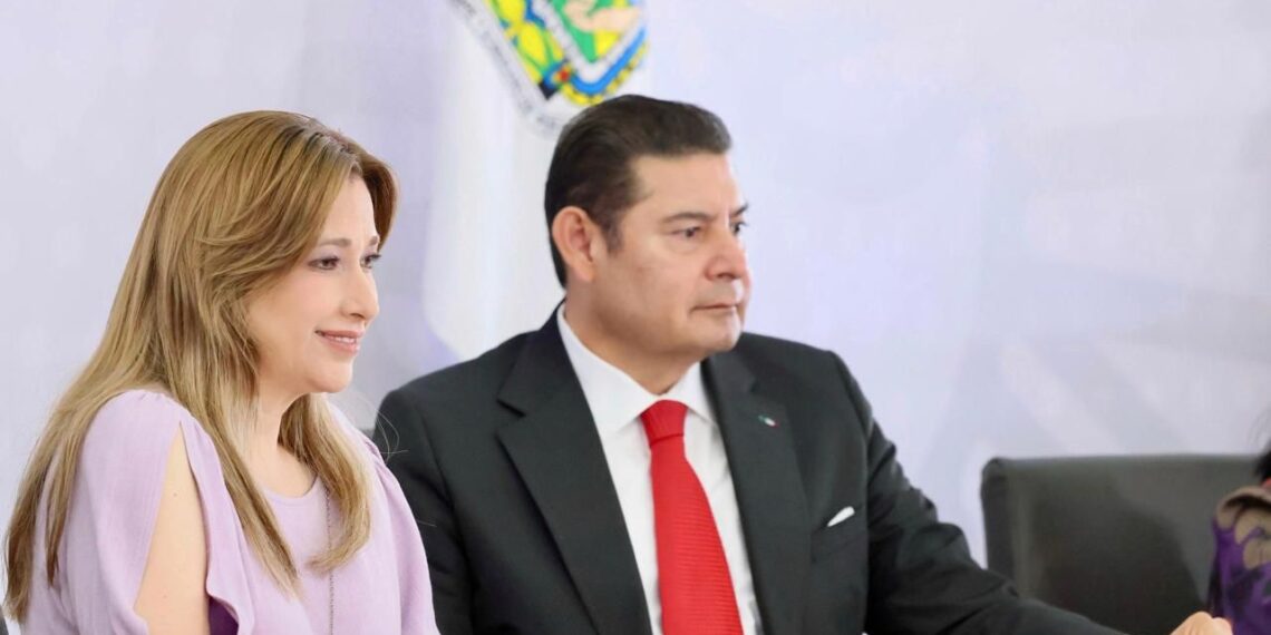 DIF Puebla transforma vidas a través de la adopción: historias que comienzan con amor