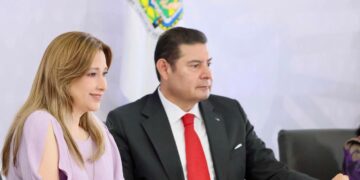 DIF Puebla transforma vidas a través de la adopción: historias que comienzan con amor