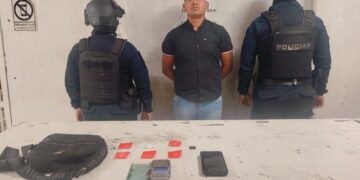 SSCyPC de Cuautlancingo detiene a un hombre por alteración al orden público y a otros dos por delitos contra la salud