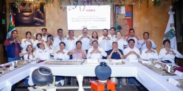 Alejandro Armenta prioriza obras y recursos para el pueblo en Tecamachalco