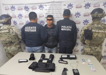 Detienen en Amozoc a sujeto que operaba falsa patrulla ministerial
