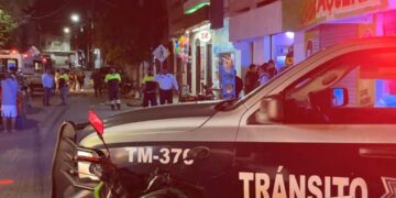 Muere adolescente al derrapar en su motocicleta