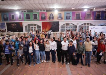 Entrega de tinacos en San Andrés Cholula mejora condiciones de vida: Lupita Cuautle