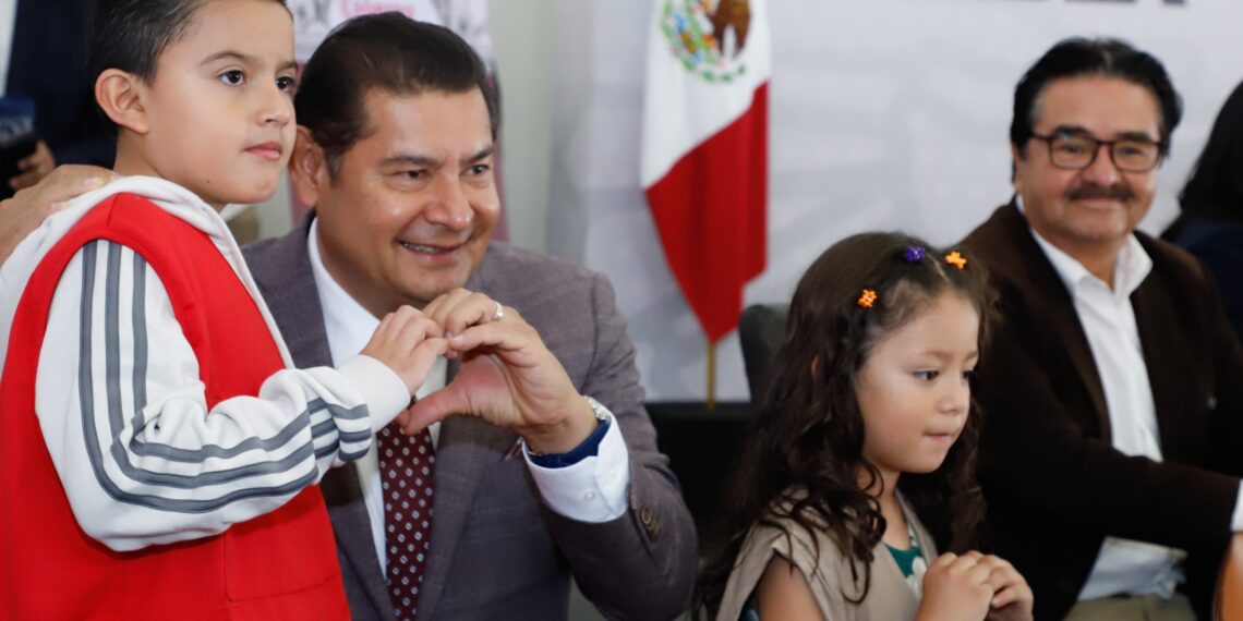 Alejandro Armenta y Su Compromiso con la Niñez