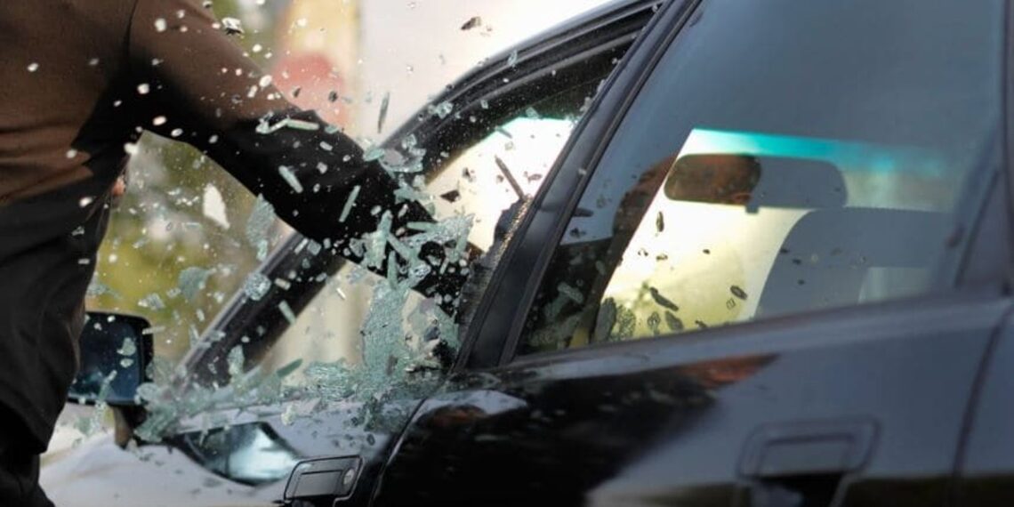 Detienen en Tehuacán a presuntas responsables de robo de motocicleta