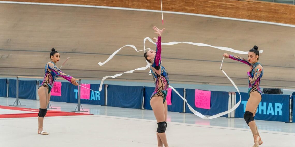 Conjunto mexicano de gimnasia rítmica presenta nuevas rutinas rumbo a la Copa Mundial