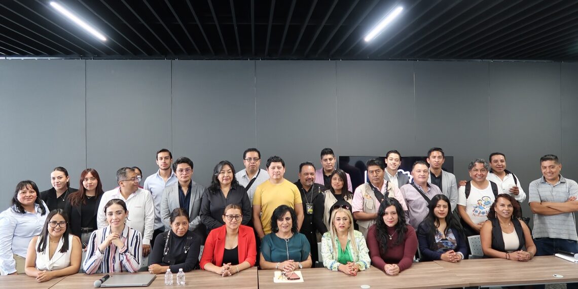 Lupita Yamak presenta página web para fortalecer la comunicación y transparencia con los Texmeluquenses