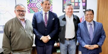 Puebla y CDMX avanzan en convenio para implementar transporte eléctrico: Alejandro Armenta